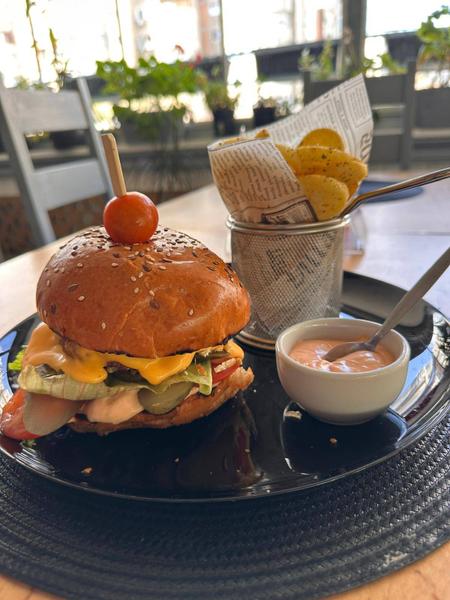 Fire Cheeseburger 